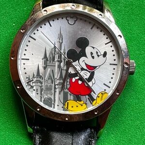 Walt Disney World Limited Release Ladies Mickey Mouse Cinderella Castle Watch